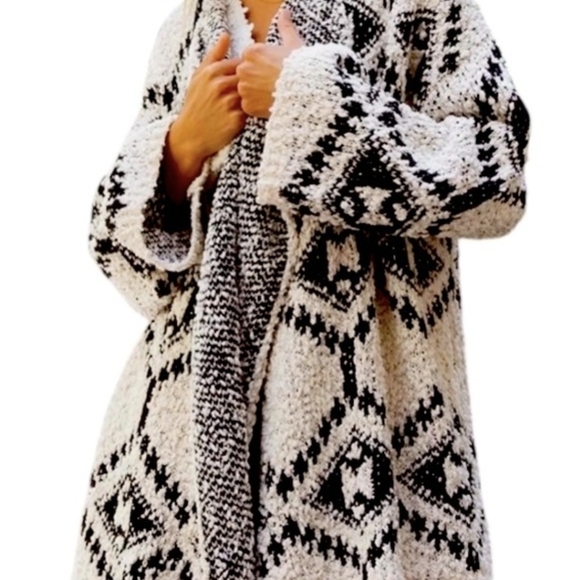 POL Boutique Cozy Black and White Patterned Cardigan Drapey Oversized S But OSFM - Picture 4 of 14